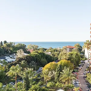 https://estudio-candado-beach.1costadelsol.com